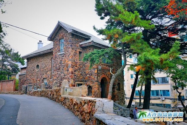 百年秋色:捷山街石頭房